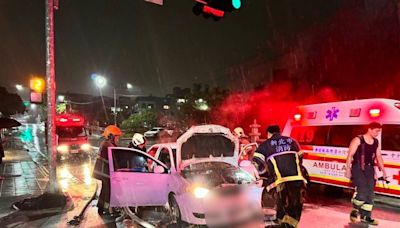 颱風天酒駕？林口追撞火燒車！ 媽寶男見報警棄車逃