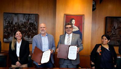 EL UNIVERSO y la Universidad Andina Simón Bolívar firmaron convenio de cooperación