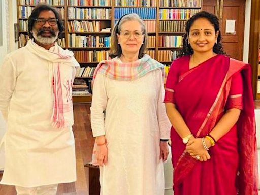 Jharkhand CM Hemant Soren, his wife Kalpana meet Congress Parliamentary Party chief Sonia Gandhi