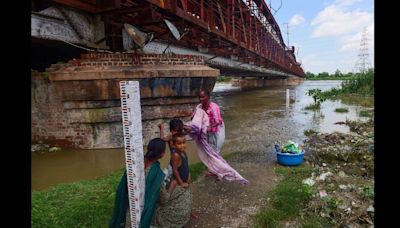 Yogi Adityanath Mourns Loss in Delhi Coaching Centre Flood Incident