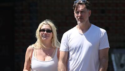 Kesha steps out AGAIN with businessman Michael Gilvary