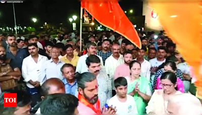 Julus controversy: Hindu outfits show strength in Mapusa | Goa News - Times of India