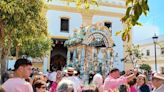 Los hermanos del Rocío peregrinan por San Fernando en su camino de romería