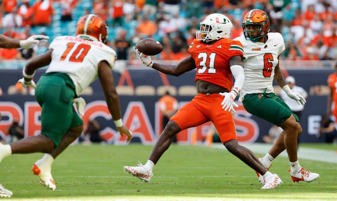 Live updates: No. 12 Miami Hurricanes 32, Florida A&M Rattlers 6, third quarter