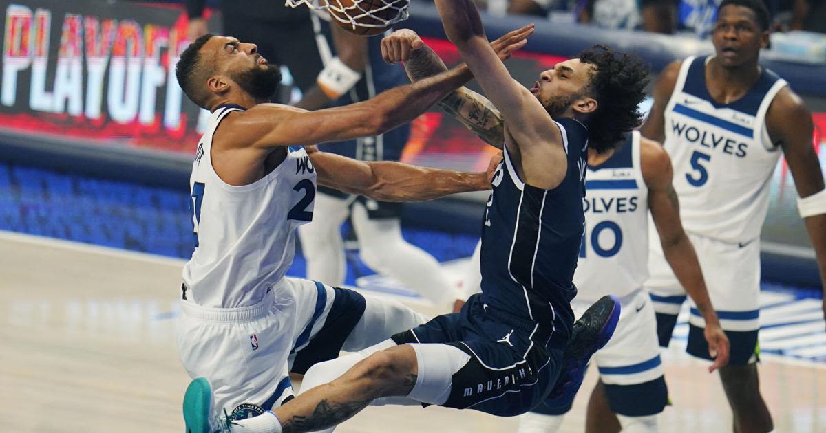 APTOPIX Timberwolves Mavericks Basketball