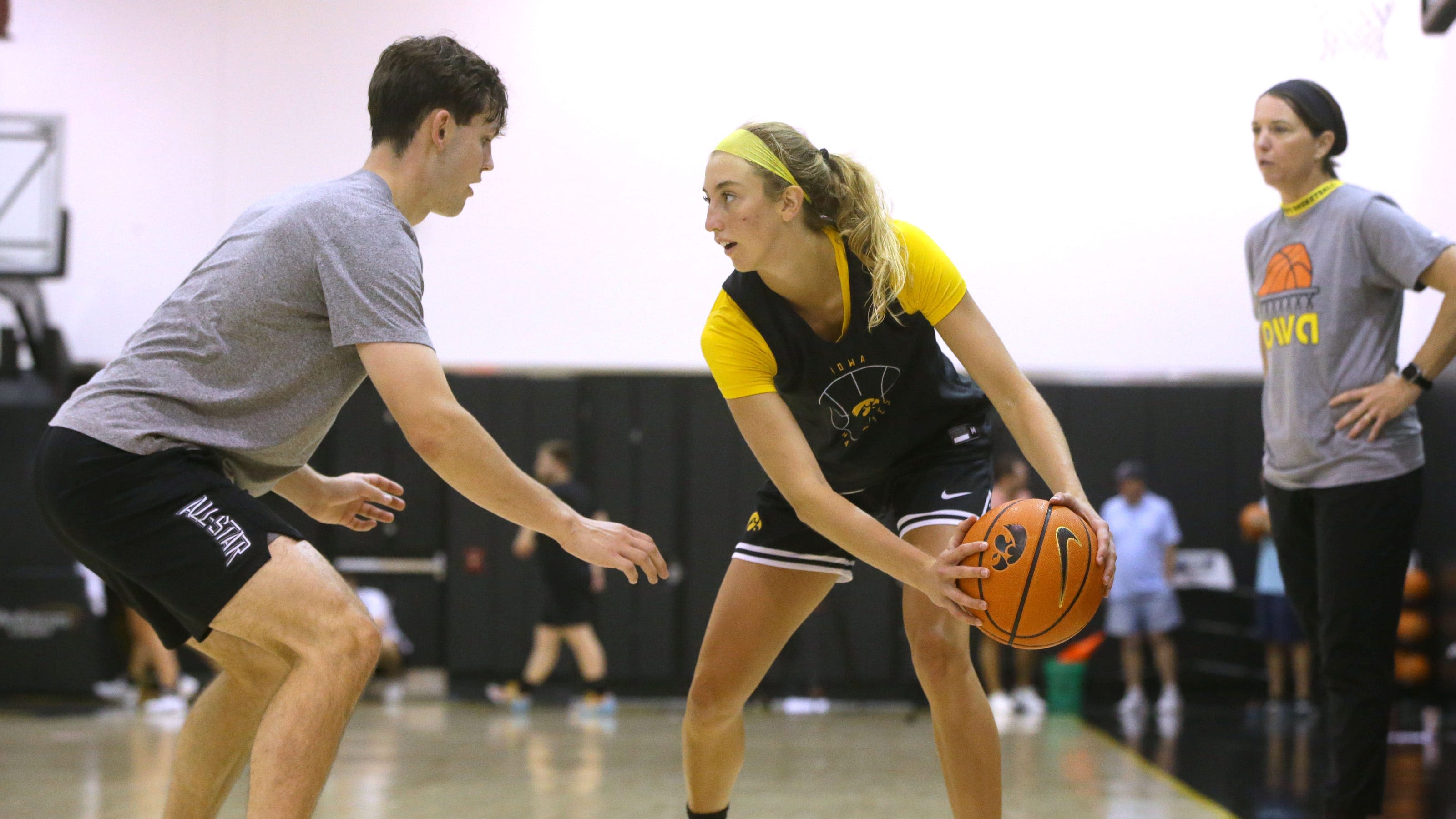 Iowa women's basketball, Villanova transfer Lucy Olsen have fit 'perfectly'