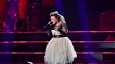 Kelly Clarkson’s Children Make Special Onstage Appearance During Las Vegas Residency