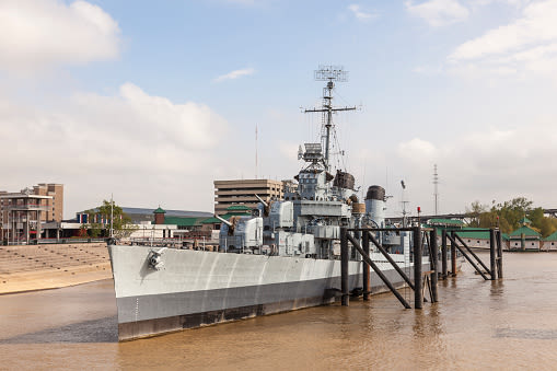 Historic Navy ship USS KIDD on its way to Houma for repairs, restoration