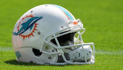 Miami Dolphins make roster moves after yet another offensive line injury | Sporting News