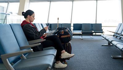 How To Protect Your Financial Information While Using an Airplane’s Wi-Fi