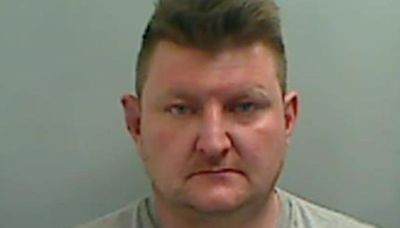 Man jailed for 11 years for stabbing police officers