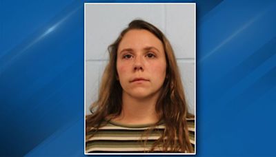 Elementary school teacher arrested, accused of 'making out' with 11-year-old student