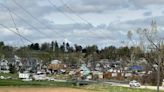 Residentes inician retiro de escombros tras paso de tornados en Nebraska e Iowa