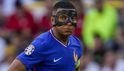 Mbappe on adapting to mask as France star says it's 'like wearing 3D glasses'