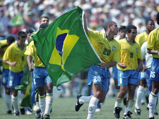 Opinião - O Mundo É uma Bola: 30 anos do tetra: memórias restantes de um jornalista