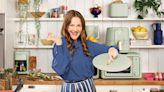 Easily re-create Drew Barrymore’s viral ‘normal’ kitchen