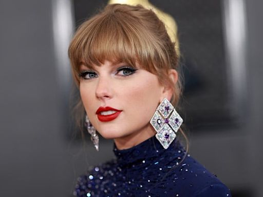 ‘I Can Do It With a Broken Heart’ Lyrics: Taylor Swift’s Song Meaning Revealed