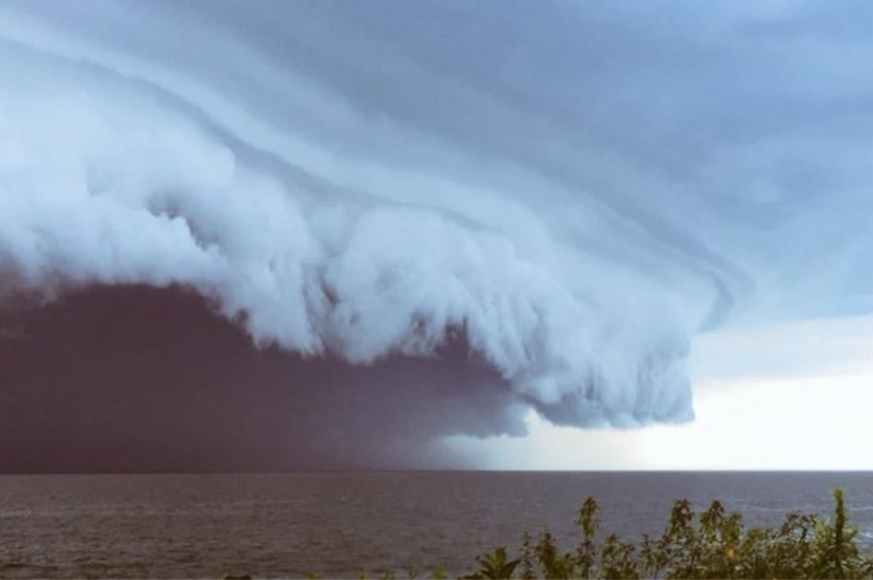 16 Weather Photos I Find Almost As Interesting And Amazing As My Meteorological Crush, Jim Cantore