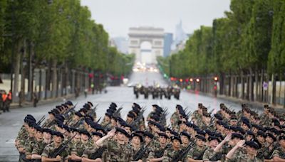 14-Juillet : Entre le défilé militaire et l’arrivée de la flamme olympique, pas le jour des voitures à Paris