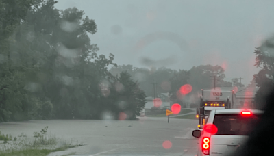 Illinois dams collapse, residents told to evacuate area