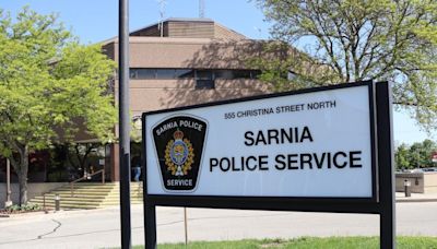 $23K in drugs, knife seized during arrest: Sarnia police