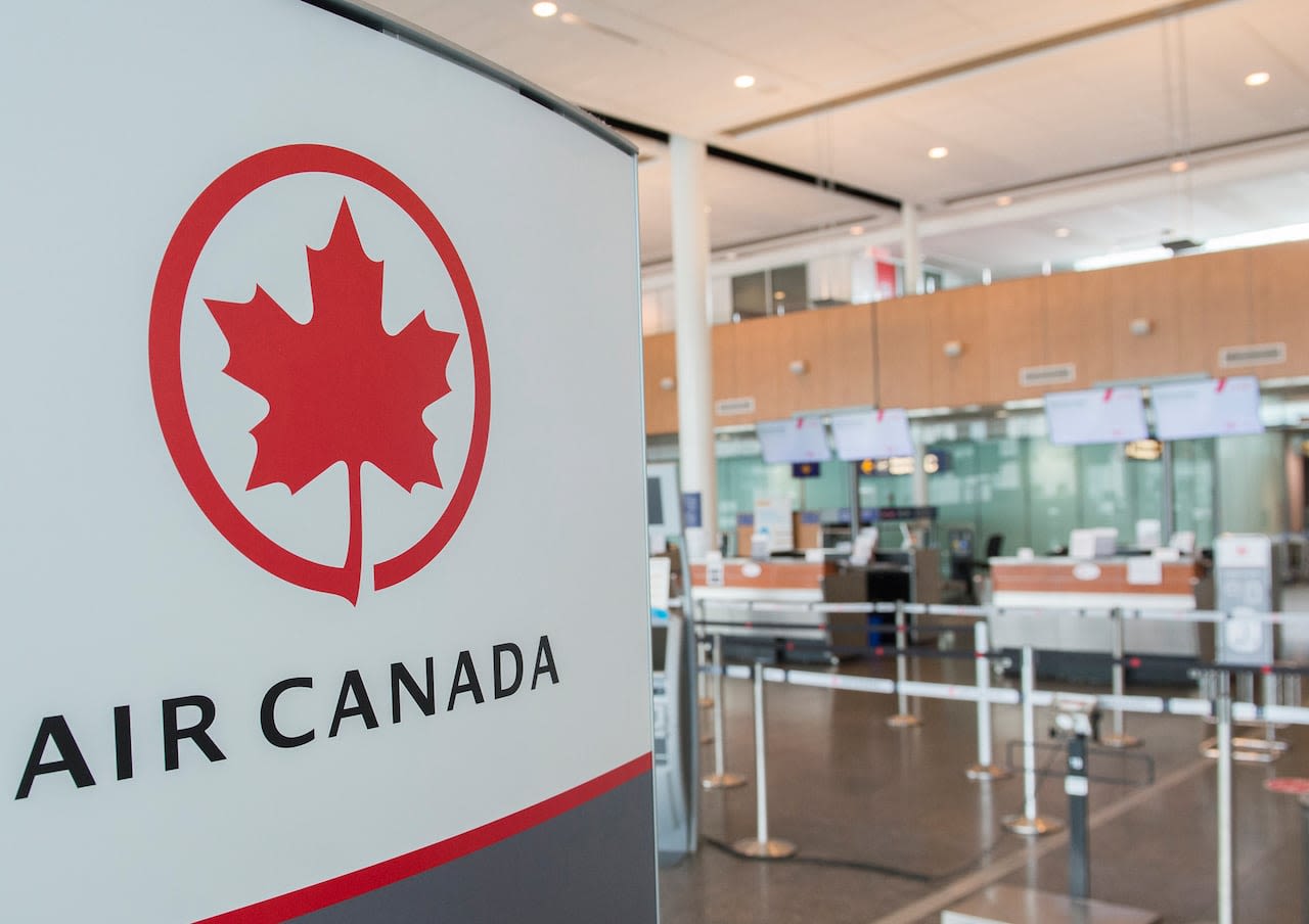 Air Canada allowed to test flight attendant's hair strand for pot