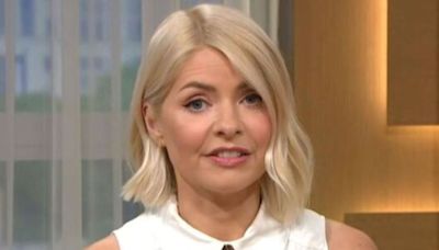 'Traumatised' Holly Willoughby is issued six-word plea in order to 'move on'