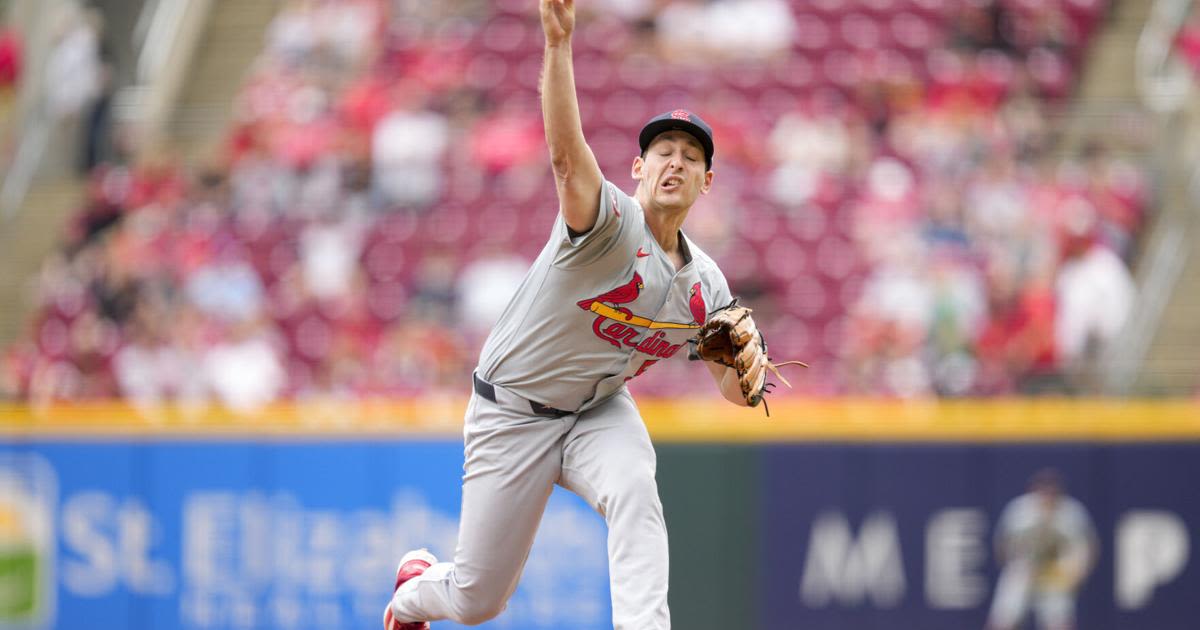 Cardinals beat the Reds 5-3 in Cincinnati, take the series and climb back to .500