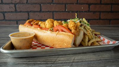 How To Keep Your Po'boy From Completely Falling Apart