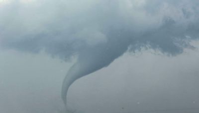 Estados Unidos. Un poderoso tornado destruyó un edificio en Lincoln, Nebraska