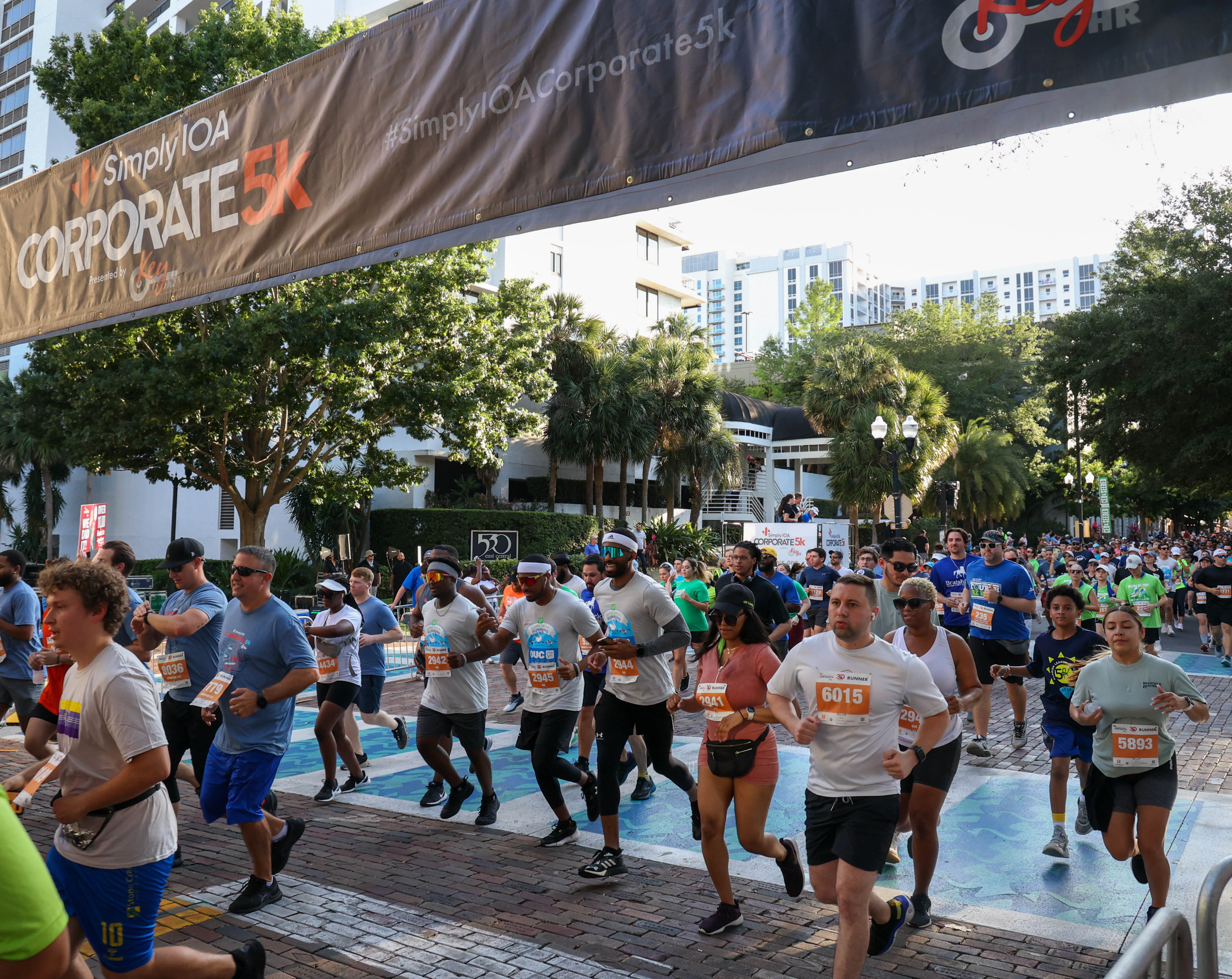 Heat is high, but runners still hit downtown Orlando streets for fundraiser