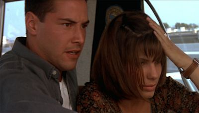 Speed's Sandra Bullock Explains Why Her Building Chemistry With Keanu Reeves In The Action Classic Is Like...