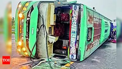 Bus Accident in Amethi Injures 30 Passengers | Lucknow News - Times of India