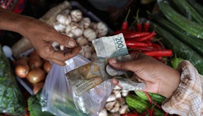 Rupiah’s Drop to Four-Year Low Prompts Bank Indonesia Support