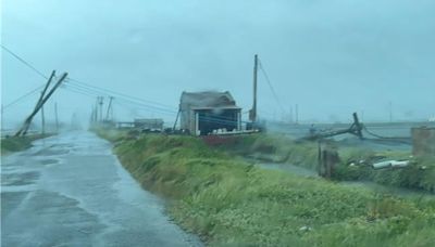 雲林沿海「電線桿倒整排」北港溪暴漲居民撤離 - 生活