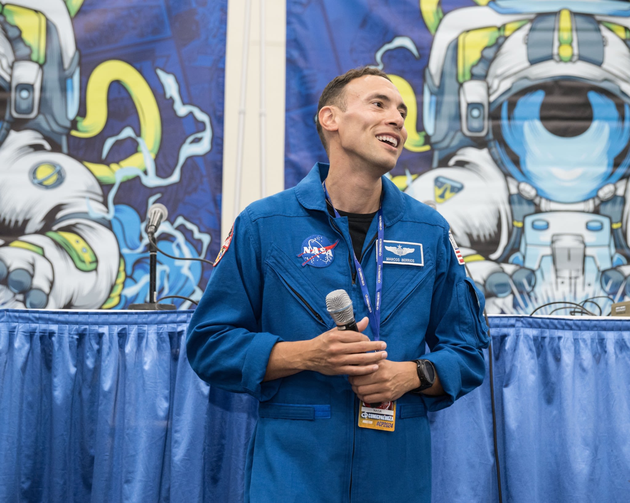 NASA Excites Over 52,000 Fans at Comicpalooza - NASA