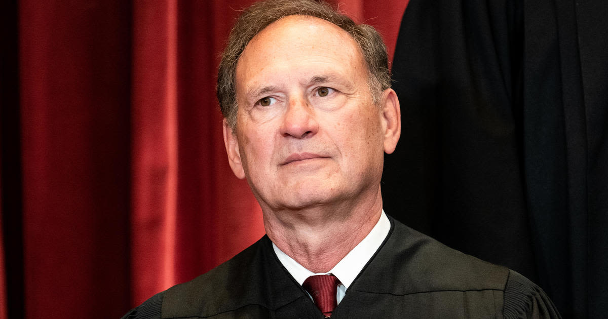 Flags outside of Alito's houses spark political backlash as Supreme Court nears end of term