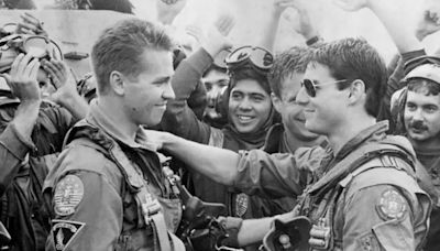 Top Gun Turns 38: 'Maverick' Tom Cruise Celebrates Special Day With BTS Pictures - News18