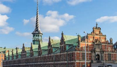 Esta es la historia y leyenda del edificio de la bolsa de Copenhague