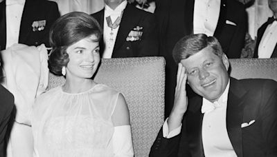 Today in History: Former first lady Jacqueline Kennedy Onassis dies