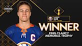 Lee of Islanders wins King Clancy Memorial Trophy | NHL.com