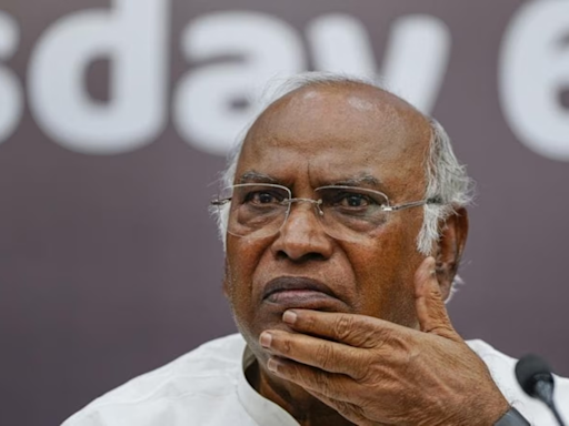 Mallikarjun Kharge Slams PM Modi For 'Petty Politics', 'Lies' Over Agnipath Scheme Feud