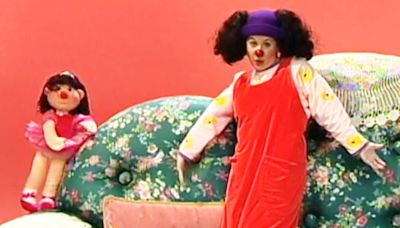 Alyson Court Reveals She Owns the Couch from 'Big Comfy Couch' — But It Doesn't Fit in Her House (Exclusive)