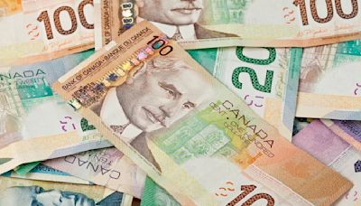 USD/CAD holds losses around 1.3800 after retreating from eight-month highs