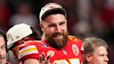 Chiefs and tight end Travis Kelce agree to 2-year extension, AP source says