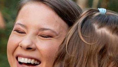 Check Out the Cutest New Photo of Bindi Irwin's Daughter - E! Online