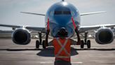 Aumentan las tasas aeroportuarias para vuelos internacionales: cómo afecta a los pasajeros | Economía