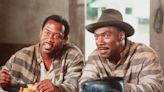 Eddie Murphy, Martin Lawrence play-fight about who pays for wedding if their children marry