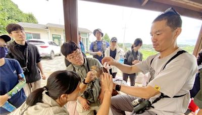 嘉大師生赴韓猛禽繁殖地交流 非軍事區野放38隻猛禽衛星追蹤 - 生活