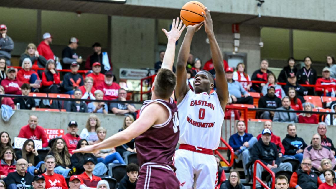 Former EWU wing Cedric Coward commits to WSU